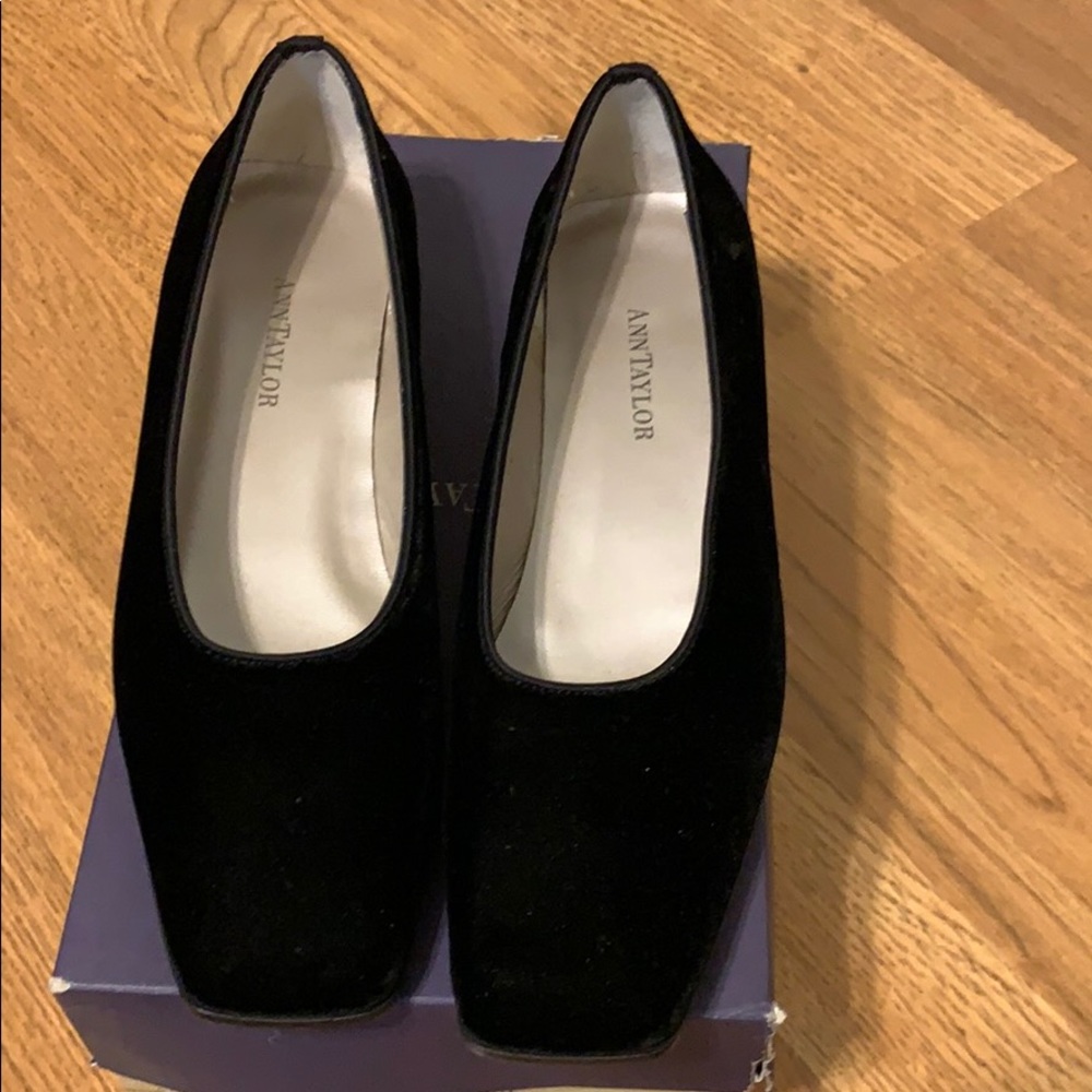 New Black Velvet Shoe.  Ann Taylor. Size 7